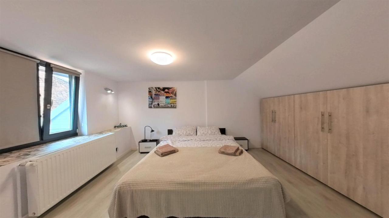 Casa J. Gusbeth - Brasov 아파트 외부 사진